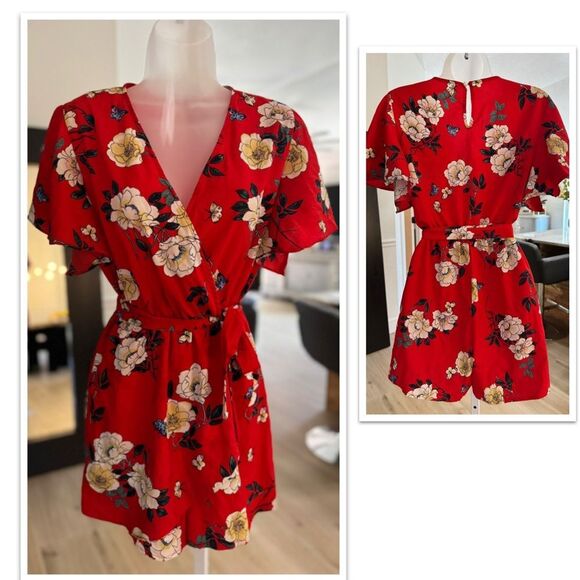 Red Floral Faux Wrap Skort Romper. Size Small - Picture 1 of 10